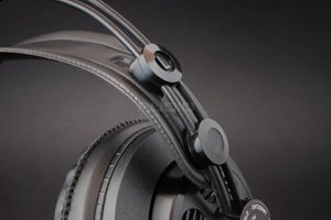 AKG K240 DF