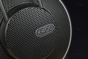 AKG K400