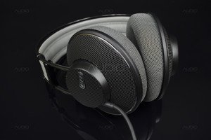 AKG K500