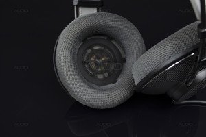 AKG K500