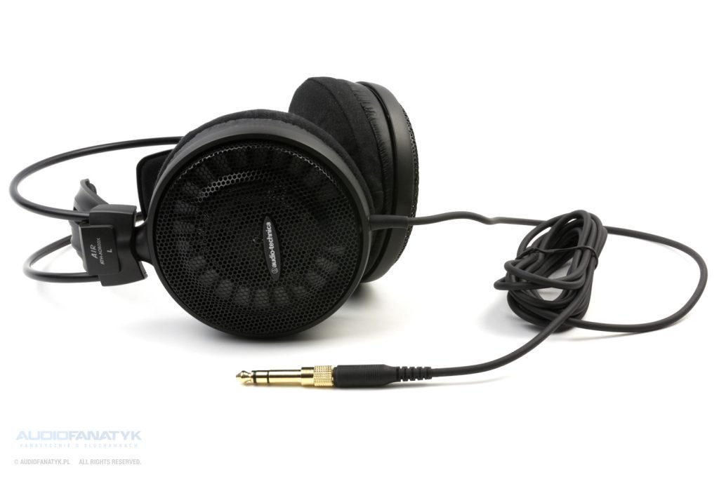 Recenzja słuchawek wokółusznych Audio-Technica ATH-AD500X