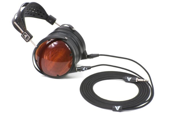 Audeze LCD-XC z kablem Audionum.