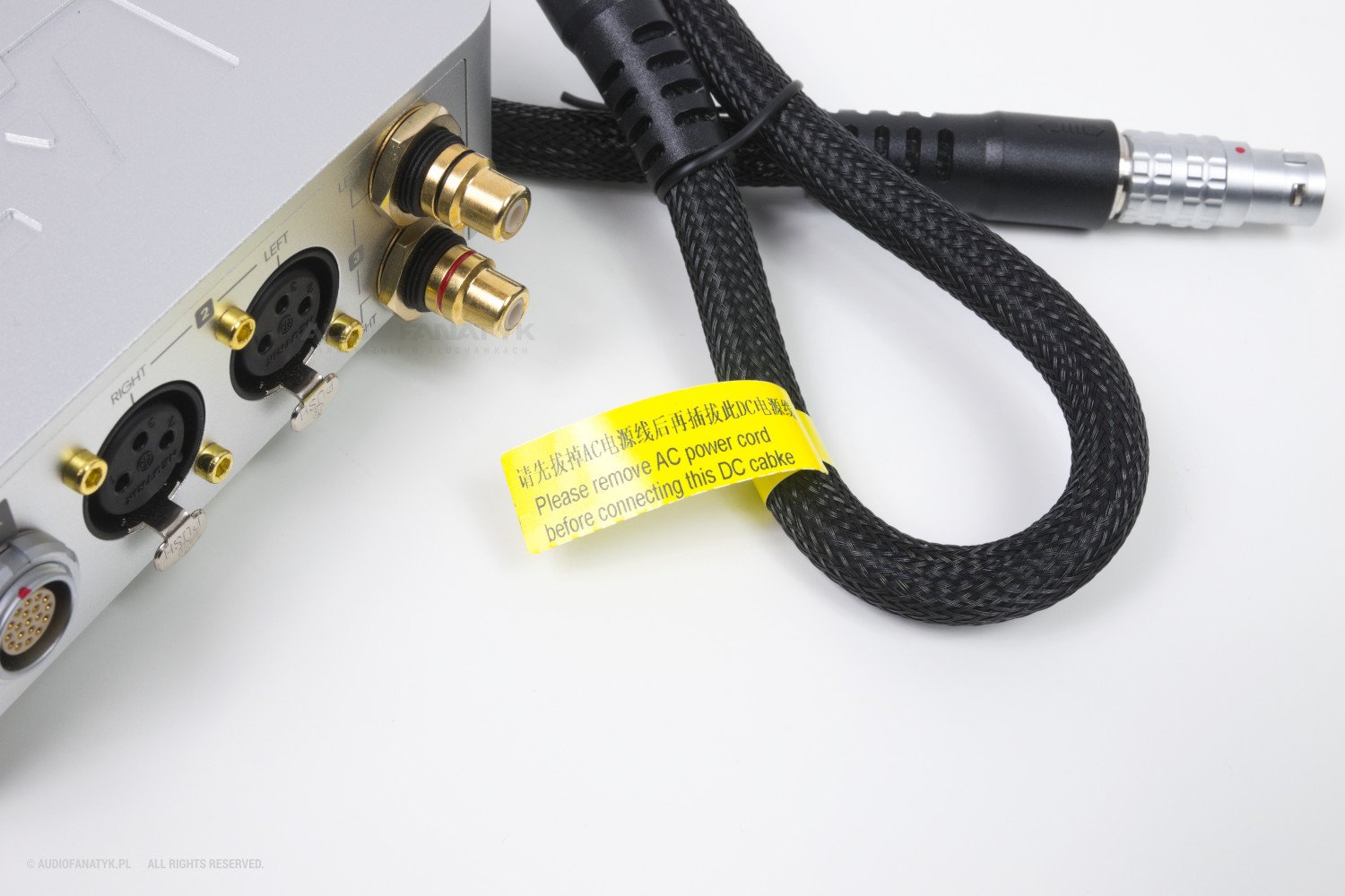 Literówka na kablu transmisyjnym