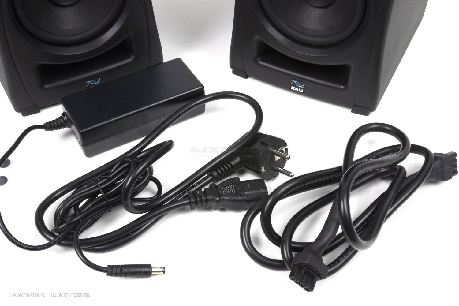 Wyposażenie zestawu głośnikowego