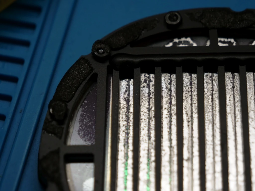 Degradacja ścieżek na membranie planarnej