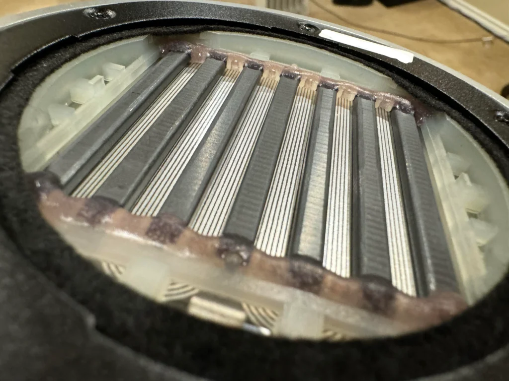 Hifiman HE400se Diaphragm Crinkle - More On Right Than Left