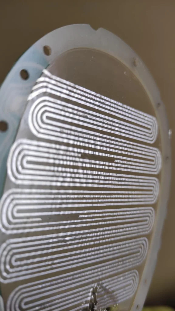 R.I.P my Hifiman Ananda. Decided to die just after the warranty ended. Questionable lifespan for drivers and the build. Here some interesting naked photos.