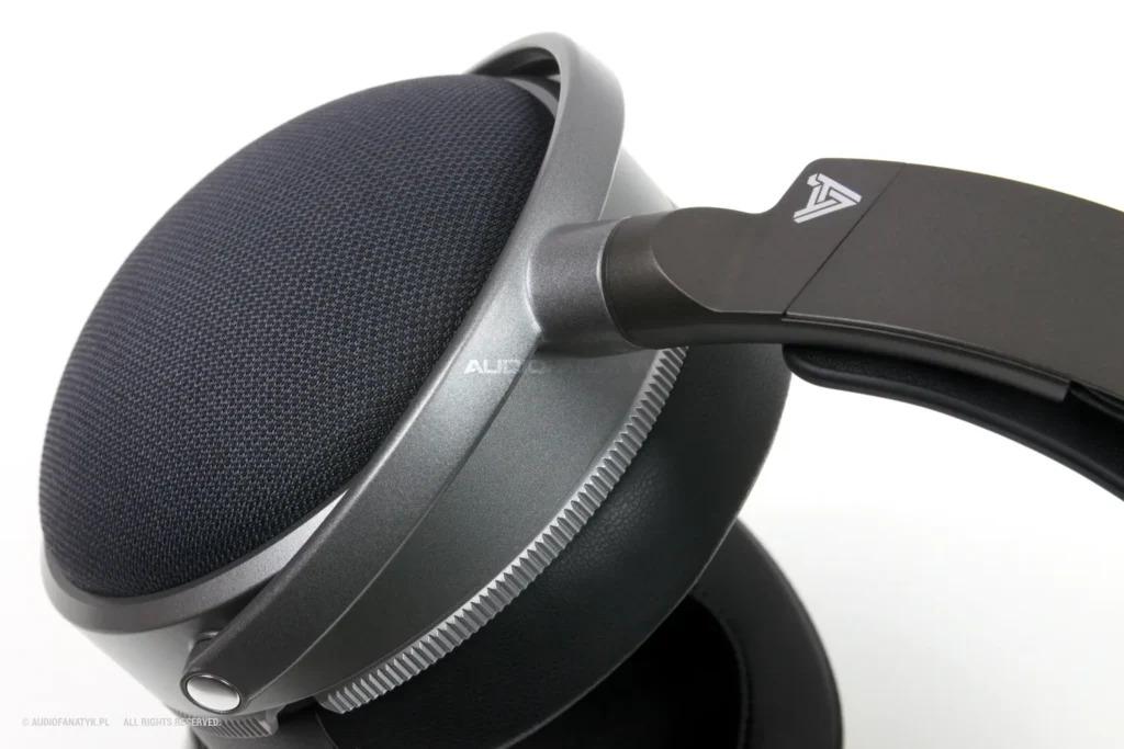 Obrót muszli nie jest zbyt duży.