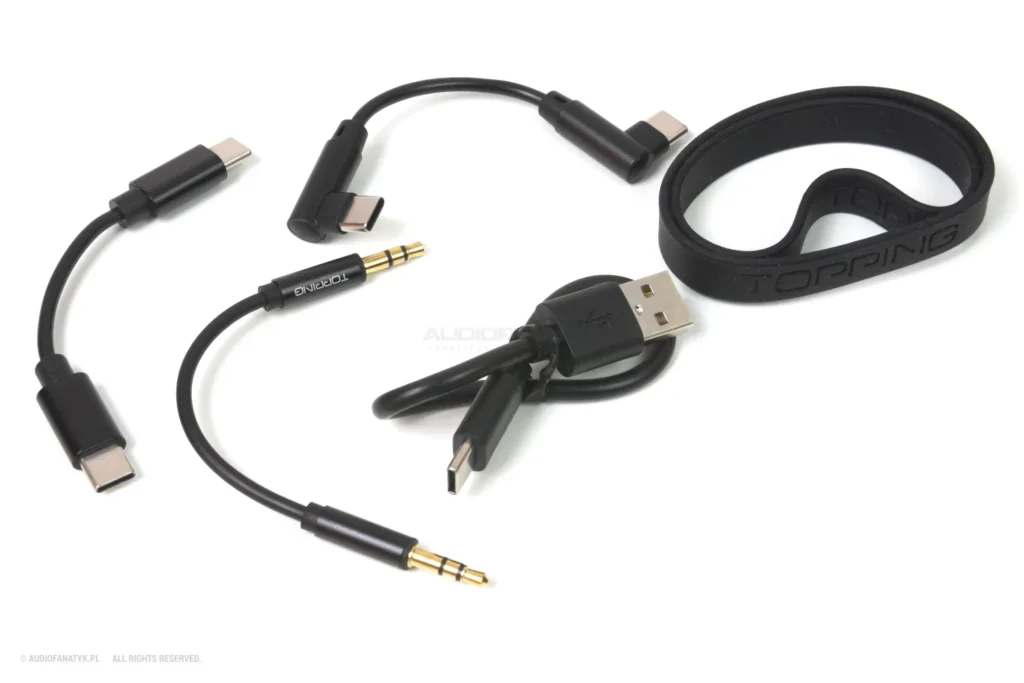 Wszystkie akcesoria dołączone do zestawu Toppinga