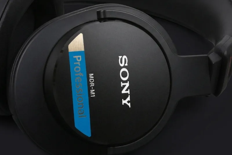 Recenzja słuchawek Sony MDR-M1