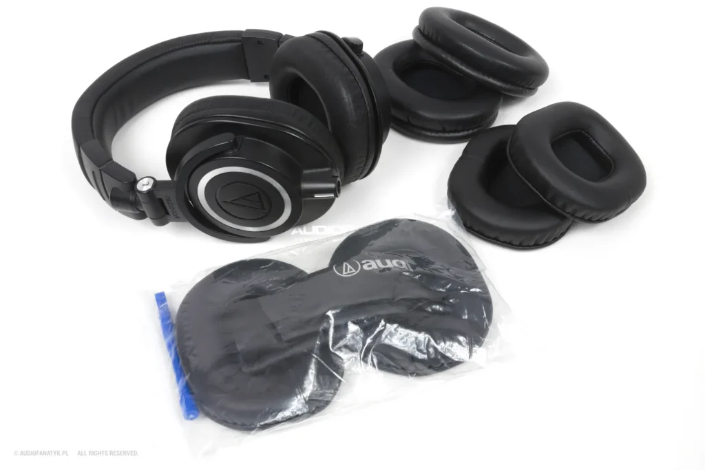 Model M50x z kompletem padów i obiciami kupionymi na Aliexpress