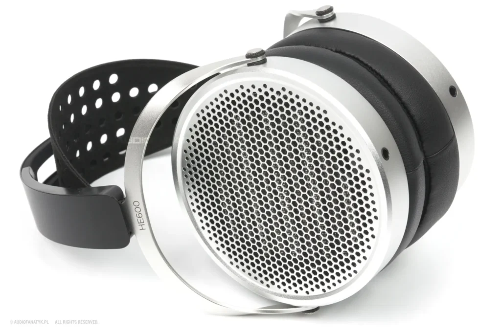Grille i design zapożyczono z Edition XV