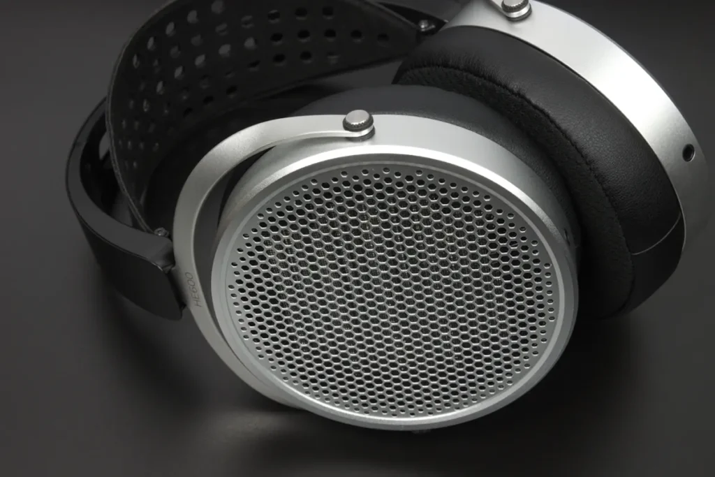 Recenzja słuchawek Hifiman HE600