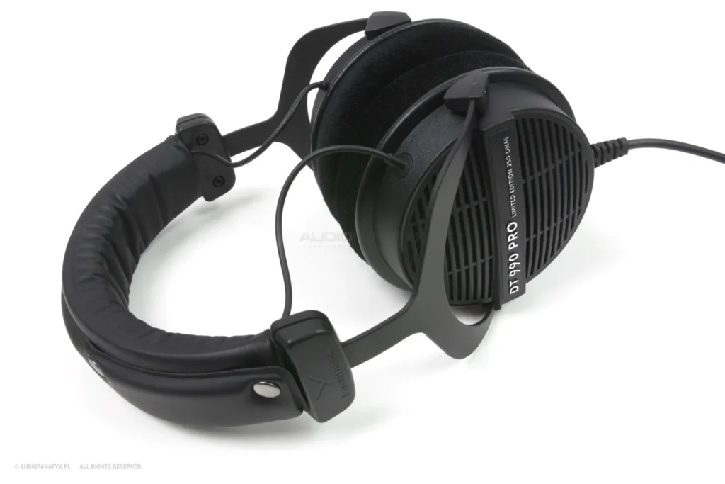 Recenzja Beyerdynamic DT 990 PRO Black Limited Edition